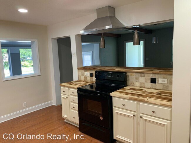 Foto del edificio - 6 br, 3 bath House - 1288 Michigan Avenue