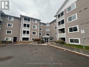 Building Photo - 316 Lorry Greenberg Dr