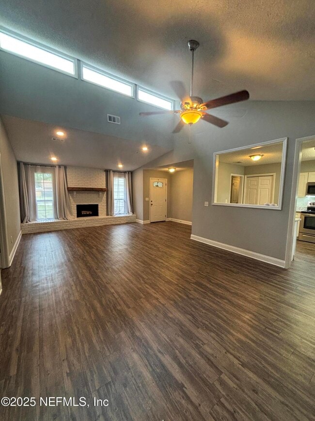 Building Photo - 12344 Cormorant Ct
