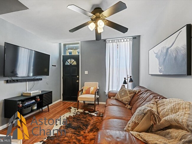 Foto del edificio - Beautifully Renovated 2-Bed, 1-Bath with P...