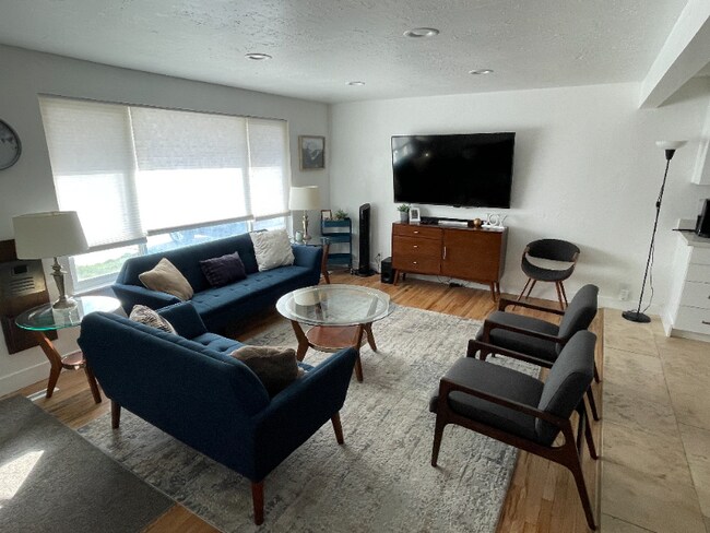 Building Photo - 9949 Sego Lily Dr