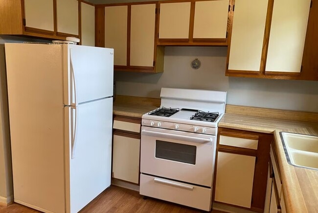 Building Photo - 205 Rano Blvd