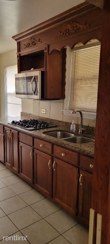 Foto principal - 4 br, 3 bath House - 9151 Kostner Ave