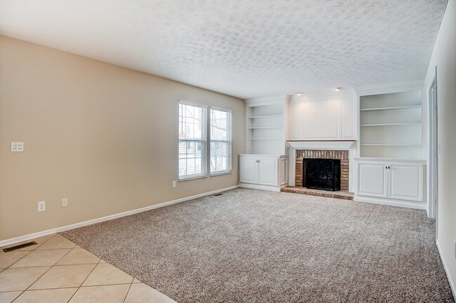 Building Photo - Gorgeous 4 Bedroom Home in Dublin