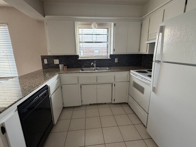 Building Photo - Piedmont Schools