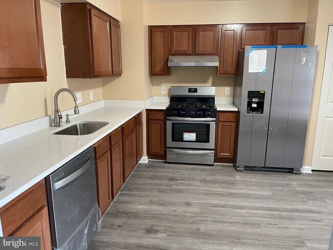 Foto del edificio - 6605 Huntshire Dr