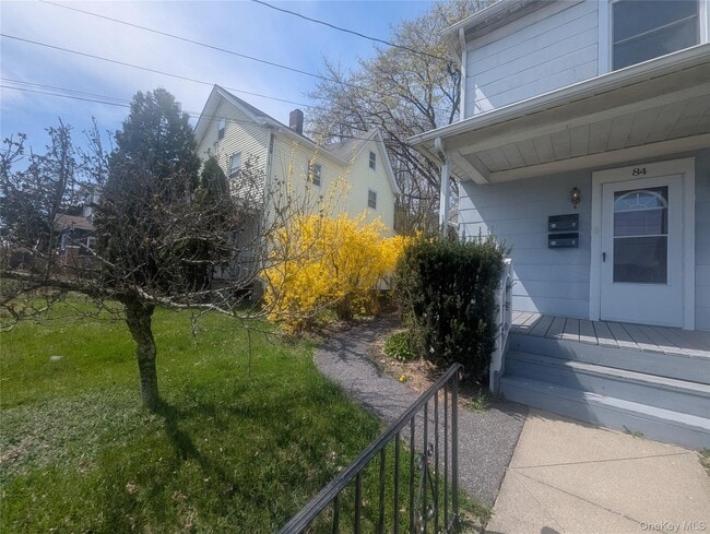Building Photo - 84 Orange Ave
