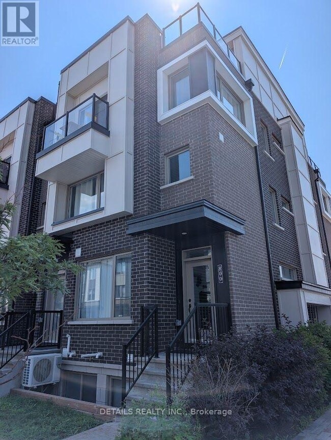 Building Photo - 800 Kiniw Private