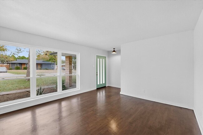 Foto del edificio - 2812 San Medina Ave