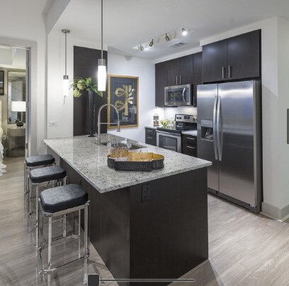 Foto principal - 3344 Peachtree Rd NE