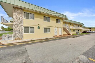 Building Photo - 505 NW 177th St