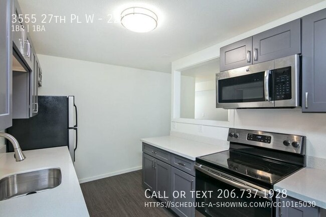 Building Photo - 3555 27th Pl W