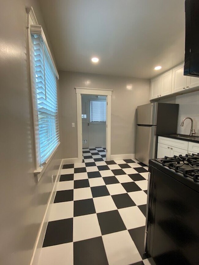 Foto del edificio - Cute Cottage In Heart of North Park w/A/C and Washer/Dryer