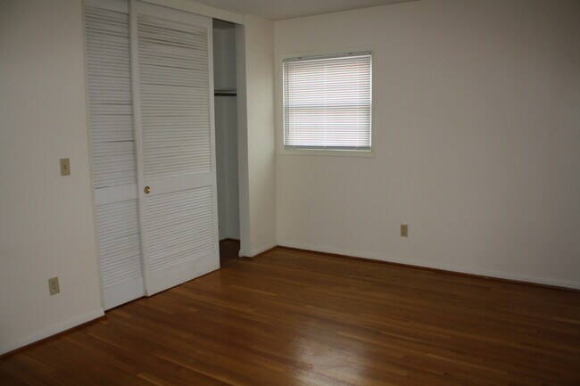 MEGABYTE - 1615 W Main St