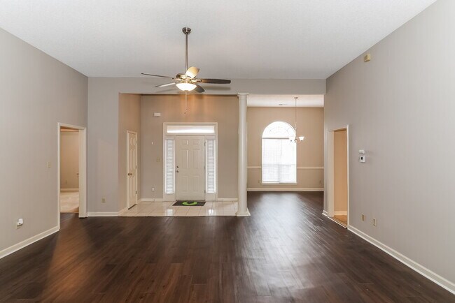 Foto del edificio - 7743 Shadow Hills Dr
