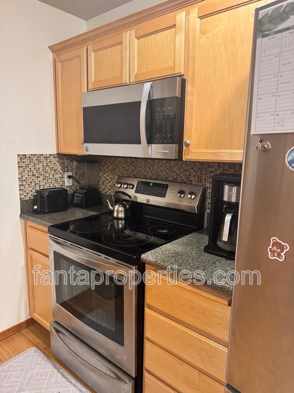 Foto del edificio - 320 Zillah Pl SE