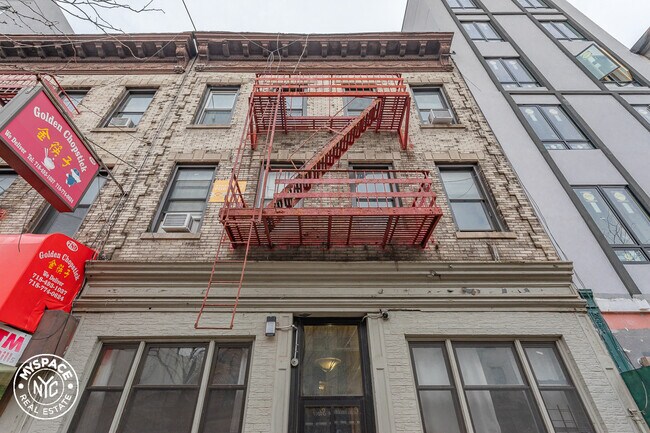 Foto del edificio - 793 Franklin Ave