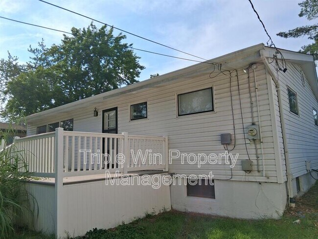 Foto del edificio - 524 Acorn Dr