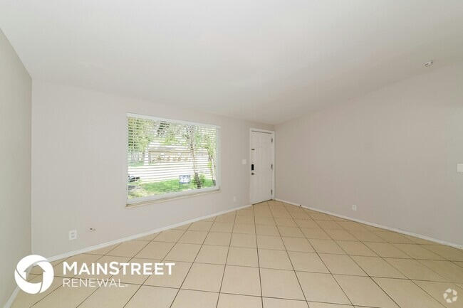 Building Photo - 5111 22nd St Ct E