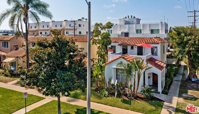 Building Photo - 1463 S Crescent Heights Blvd