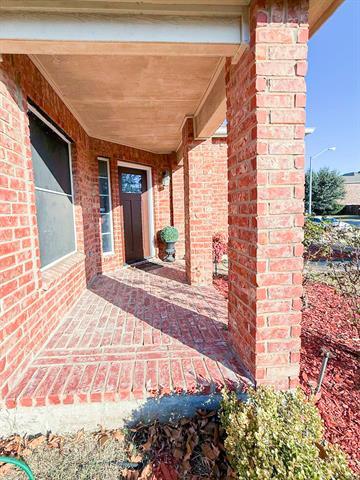 Building Photo - 1408 Millbrook Ln