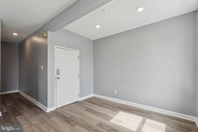 Foto del edificio - 21 E Price St