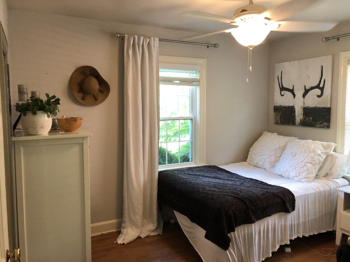 bedroom 1 - 2308 Highland Ave