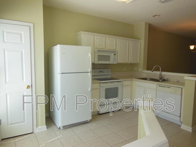 Building Photo - 3483 Lone Tree Ln