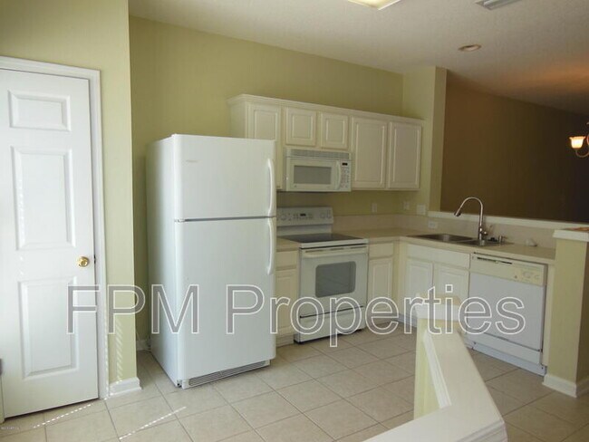 Foto del edificio - 3483 Lone Tree Ln