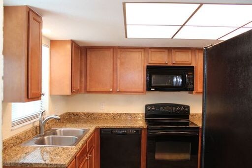 Building Photo - 617 Banderas Ave