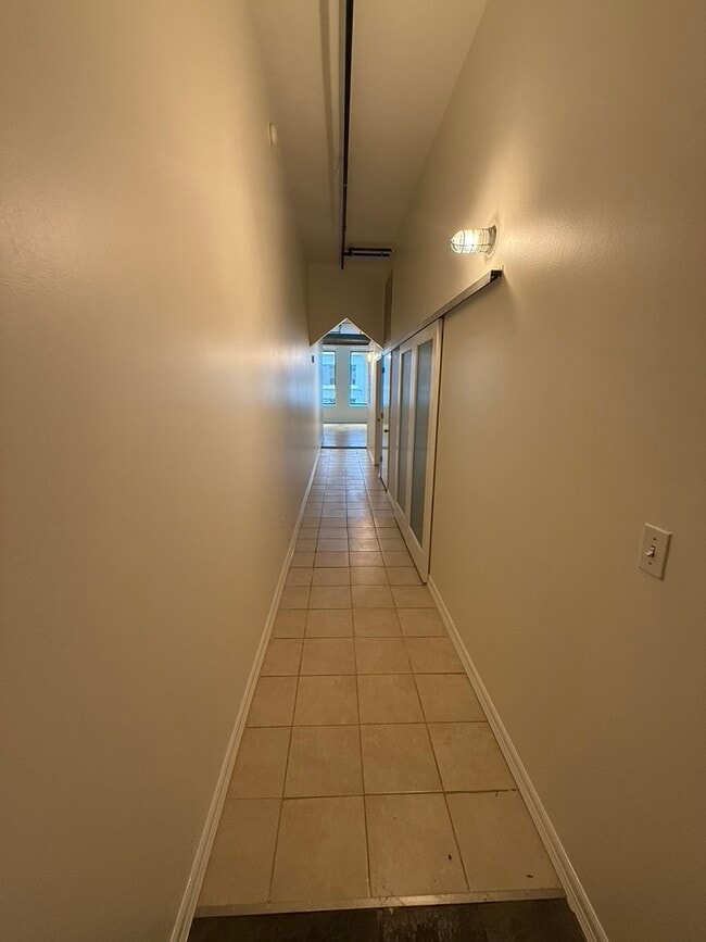 Entrance - 705 Main St Apartment