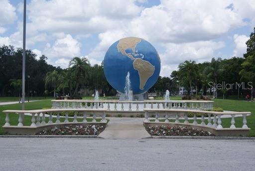 Building Photo - 2448 Columbia Dr