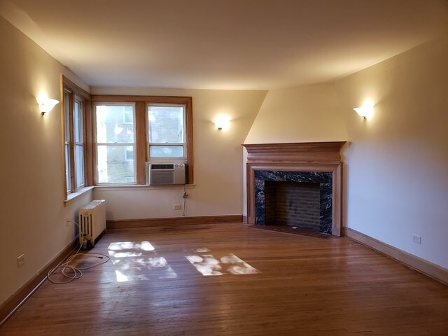 Building Photo - 1724 W Estes Ave