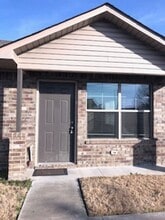 Building Photo - 5124 S 29th St