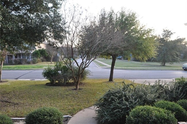 Building Photo - 9429 Hopeland Dr