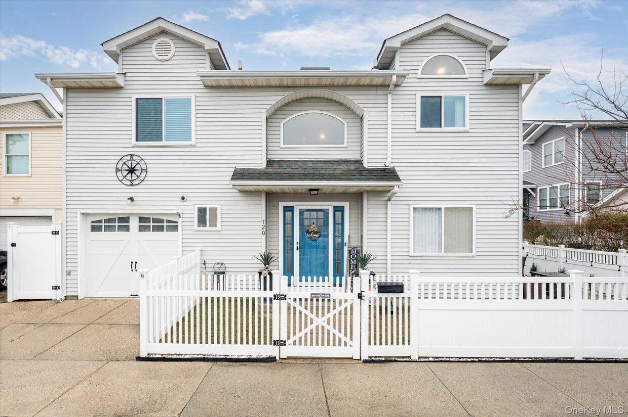 Primary Photo - 720 W Park Ave