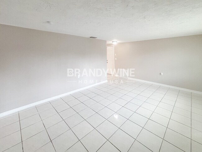 Foto del edificio - 5621 Quist Dr