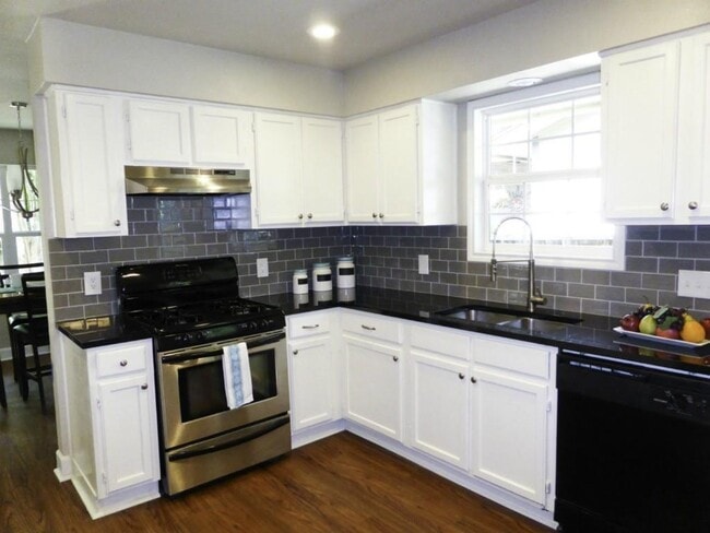 Foto del edificio - 13169 Mill Stone Dr