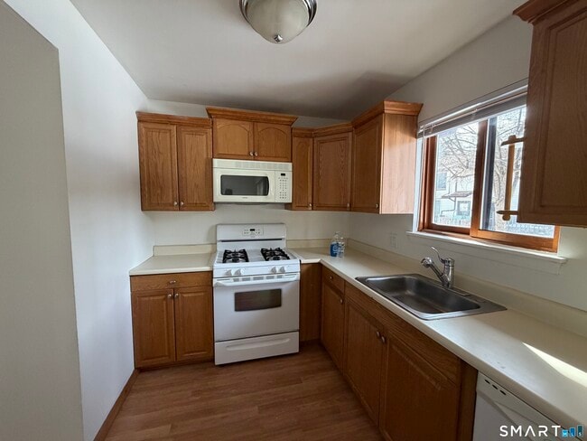 Foto del edificio - 155 Cottonwood Rd