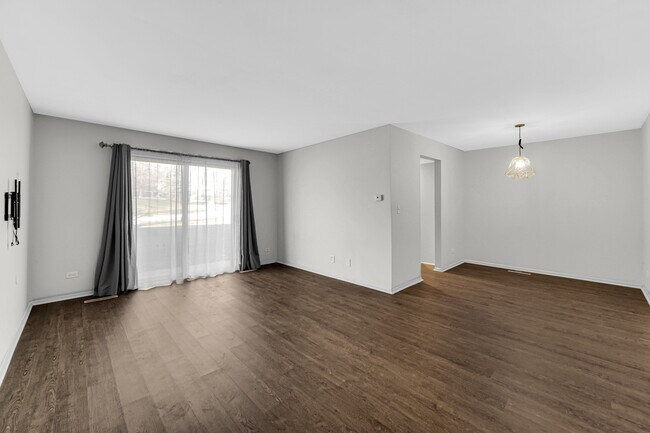 Foto del edificio - 111 E Winchester Rd