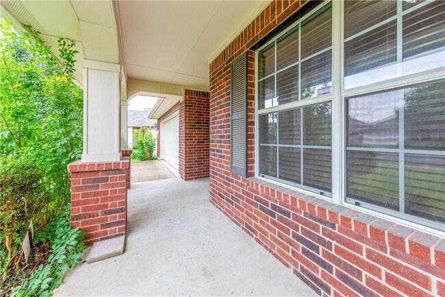 Building Photo - 8128 Campeche Bay Pl