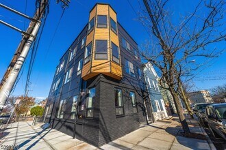 Building Photo - 108 Fleming Ave