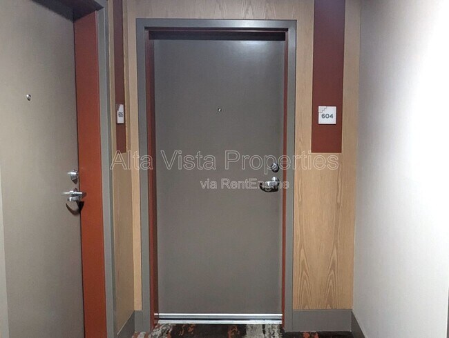 Foto del edificio - 1240 India St