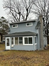 Building Photo - 3415 23rd Ave S