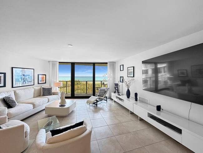 Building Photo - 3000 N Ocean Dr