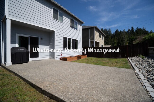 Foto del edificio - 5064 NW Bear Paw Ct