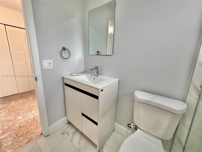 Foto del edificio - 3081 NW 94th St