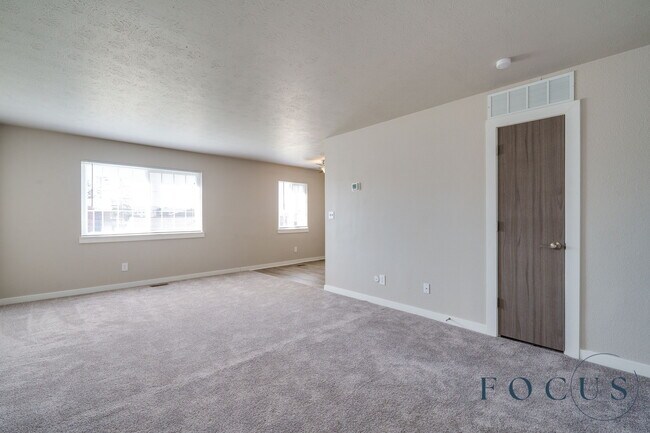 Foto del edificio - The Legends