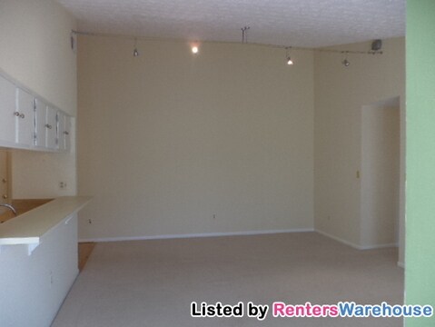 Foto del edificio - 642 Southern Hills Dr