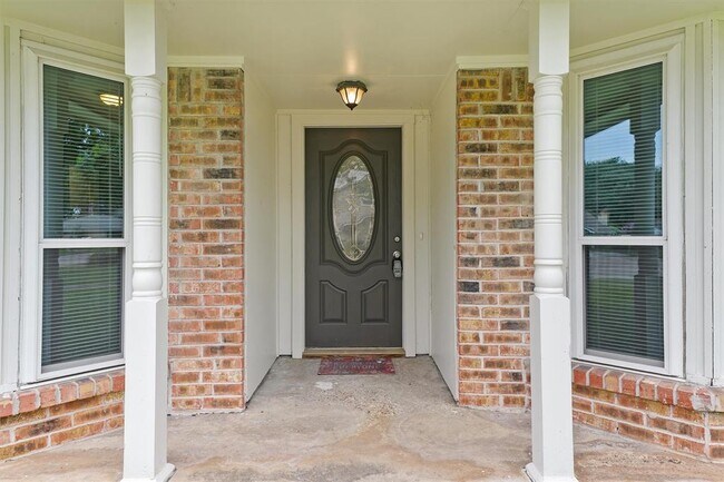 Foto del edificio - 7103 Foxway Ln